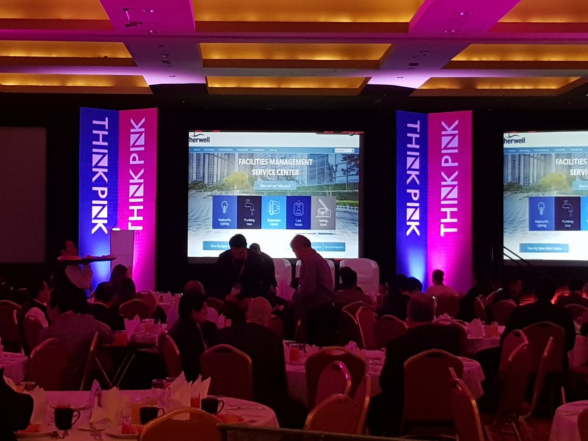 HIXSA's tweet photo. Ya en escena!! ;) Los esperamos en el evento de Pink #Pink13 #MakeItHappen @ExpertosenITIL @Cherwell https://t.co/I8on90joyp