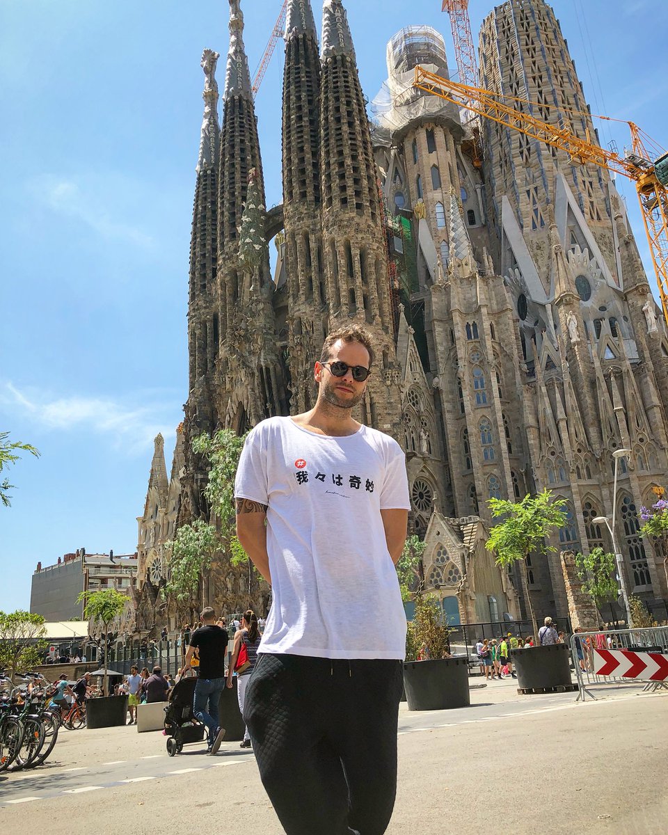 ramirolopez_'s tweet photo. #Barcelona #sonarweek
Tegustamicamiseta? #weareodd #tshirt https://t.co/udsg4XxpEw