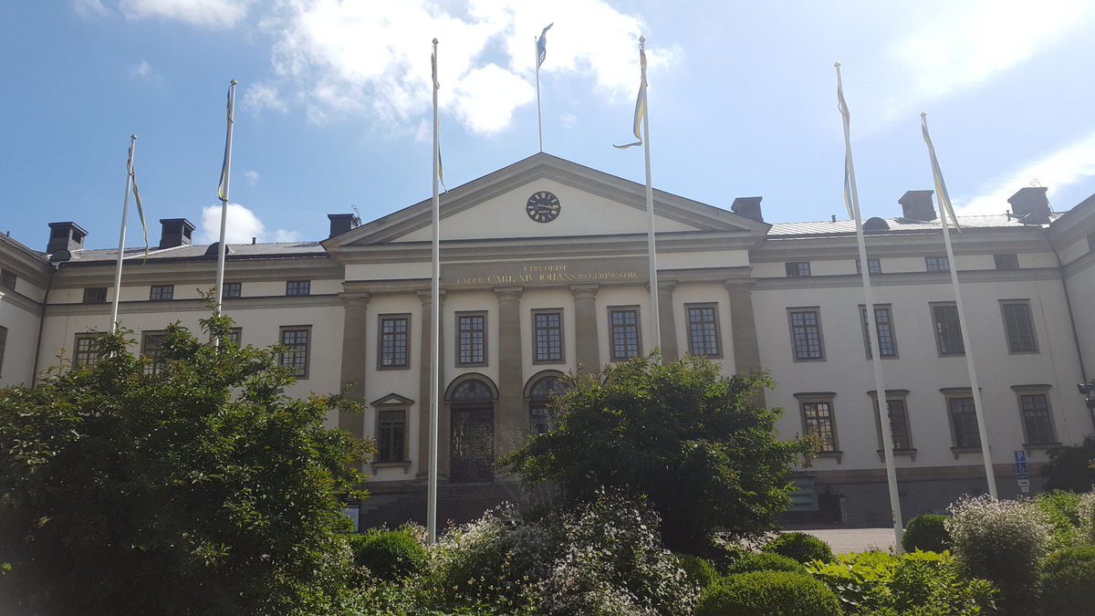 Igår Arbetsförmedlingen - idag Landstingshuset - ämnet är kompetensförsörjning till kollektivtrafiken