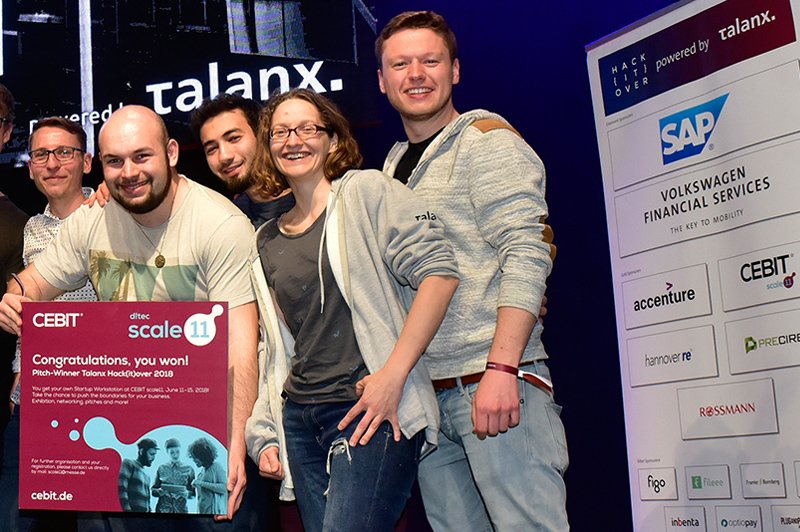 hackitover's tweet photo. #HackITOver Revival auf der #Cebit: Unser Sonderpreis-Gewinner
curiLAB pitcht heute auf der #scale11 Startup Stage. Wir drücken die Daumen! #CEBIT18 https://t.co/winJCAN3Yr