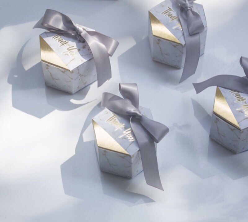 CeriseRose_UK's tweet image. These beautiful marble boxes are now in stock, available and ready to impress. Check them out and more like these on my website ceriseroseevents.com 
#weddingfavours #candyboxes #thankyougifts #marbleandgold #marbleboxes
