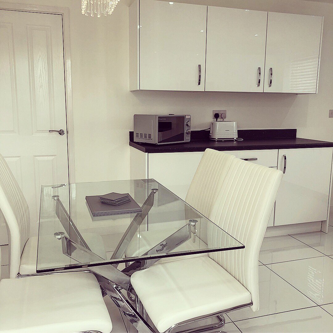 MissTori_xx's tweet photo. Immaculate Cleaning Today Carried Out By Our Team 💁🏻♀️✨
For High Standard Results & A Friendly Service #Follow Us @HomeMaids_Svs ✨ #NewcastleCleaningSpecialists #DeepCleaning #AfterBuildsCleaning #CleaningContractor #Landlords #LettingAgents #CISregistered #NorthEast https://t.co/kmXJRjcbGz