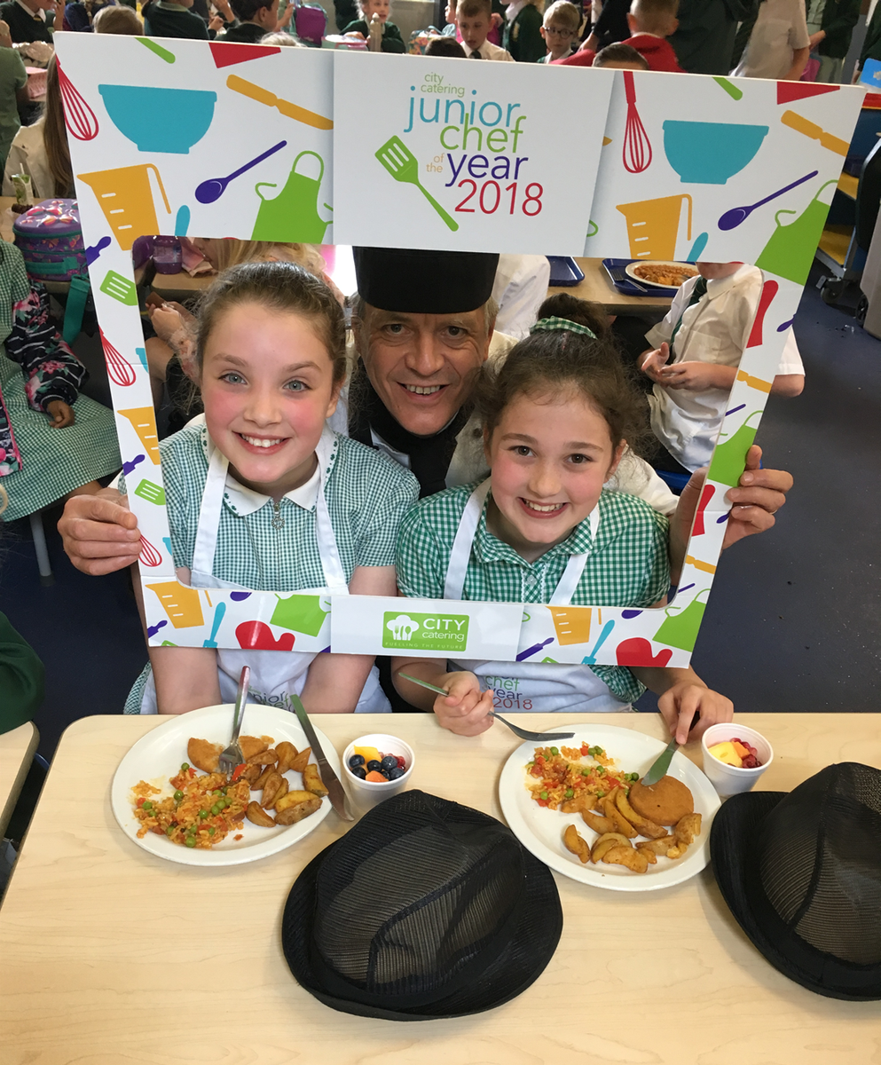 City_Catering's tweet photo. @City_Catering's Junior Chef of the Year 2018 Winner and Session Runner up Isabel were joined by Paul one of the competition judges today. Mina's Staffordshire Sausage Paella will feature on our new menu starting in September. @StokeLearning @GreenwaysSOT https://t.co/QX77fwCH3r https://t.co/D7RabMaCVN