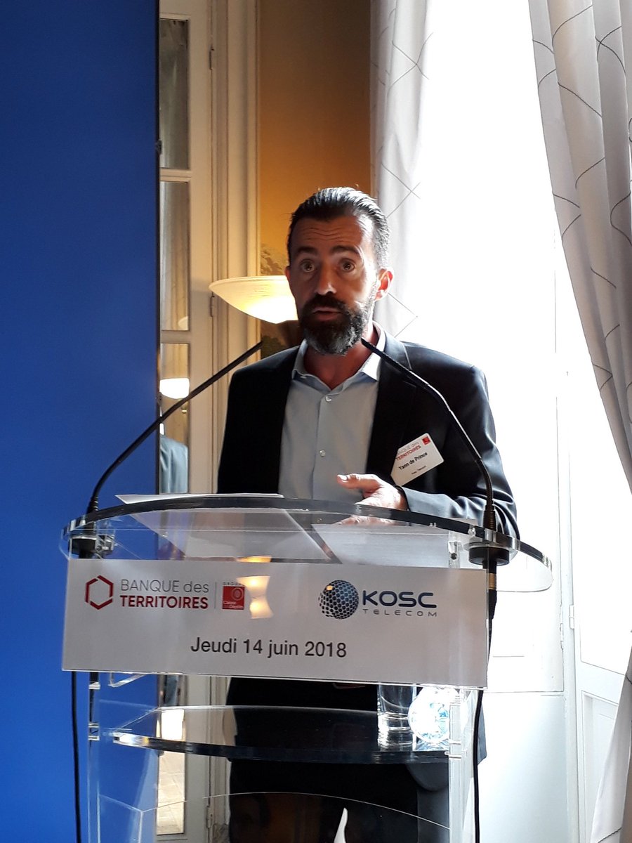 handgs's tweet photo. Pour @ydeprince l'alliance entre #KoscTelecom et @BanqueDesTerr va bien au-delà d'un simple investissement. L'enjeu est de servir toutes les entreprises jusque dans les territoires les moins denses de manière neutre et ouverte https://t.co/vqFfjC2liR