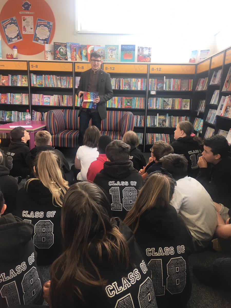 gwyrosydd2010's tweet photo. Fantastic performance poetry. Thank you Jay Hulme we really enjoyed today. #PopUpFestival18 #gsplit #penlanlibrary https://t.co/yFAJAhEvGh