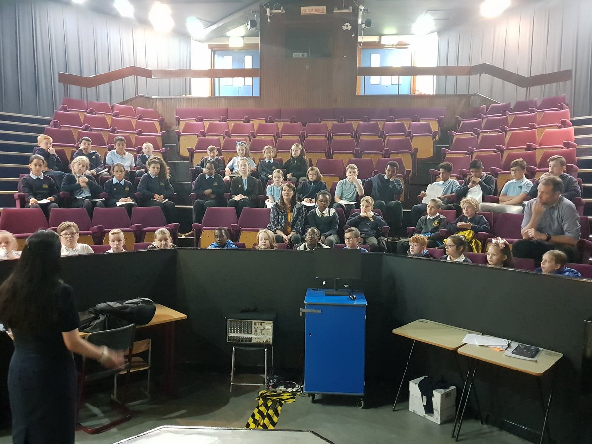 aford78's tweet image. Another day another @MiniGameJam @WhitehillSec with @APPrimary @HaghillTeam @1Golfhill #futuregamedevs #scratch