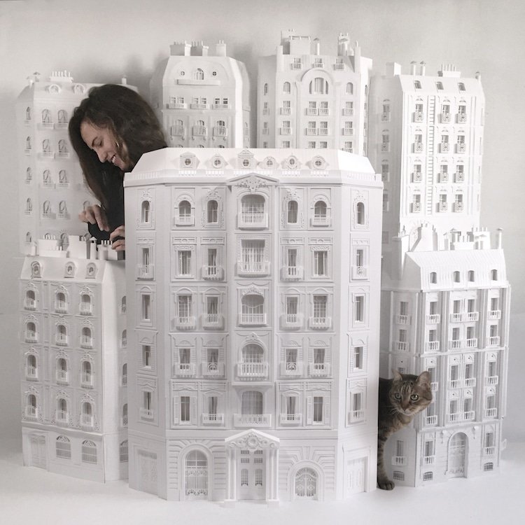 PERL_Immo's tweet photo. 📸 #JeudiPhoto : découvrez l'#architecture de @Paris comme vs ne l'avez jamais vue avec @Camilleortoli, le tout en papier 🗒 ✅ Impressionnant ! 😱 A découvrir sur @lumieresdlv ➡ https://t.co/o3m1a1mj4r #TeamArchi #ArchiCool #Paris https://t.co/oAhZgjVf00