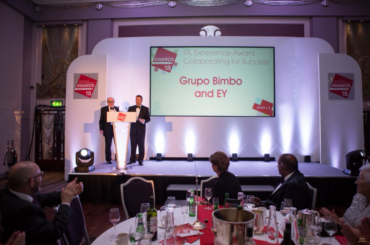 AXELOS_GBP's tweet photo. #TBT to last week's @itSMFUK #PSMA18 Awards where we sponsored the #ITIL Experience Award!

It was a great evening of celebrating achievement, thank you for the amazing photos Julio Da Costa... https://t.co/RjHKGR0MYa