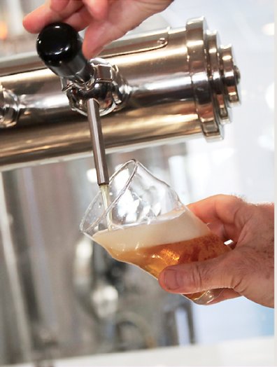 StroomBier's tweet photo. 1 día y... compartimos con todos vosotros nuestra propia cerveza #OhYeah https://t.co/kMw5qMerwv