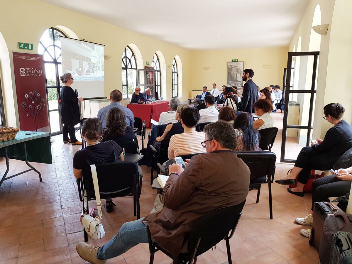 "Il Lavoro che cambia", un viaggio nell'Industry 4.0 presentato oggi da <a href="/annalisamagone/">annalisa magone</a> alla sesta sessione del corso di Relazioni Industriali organizzato da <a href="/Diariolavoro/">Il Diario del Lavoro</a> e <a href="/SapienzaRoma/">Sapienza Università di Roma</a> bit.ly/2t80JUm