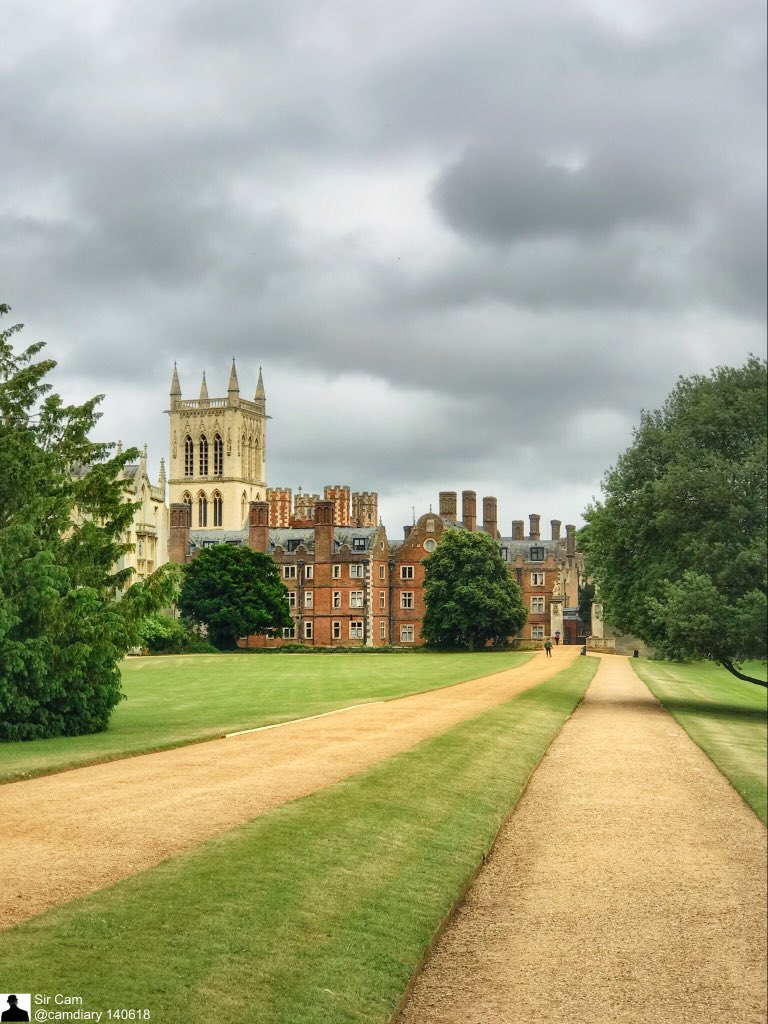 camdiary's tweet photo. Cambridge, 10.49am 14 June 2018. A #weekinthelife of @stjohnscam #thisisjohns https://t.co/6jWtvVGWN0