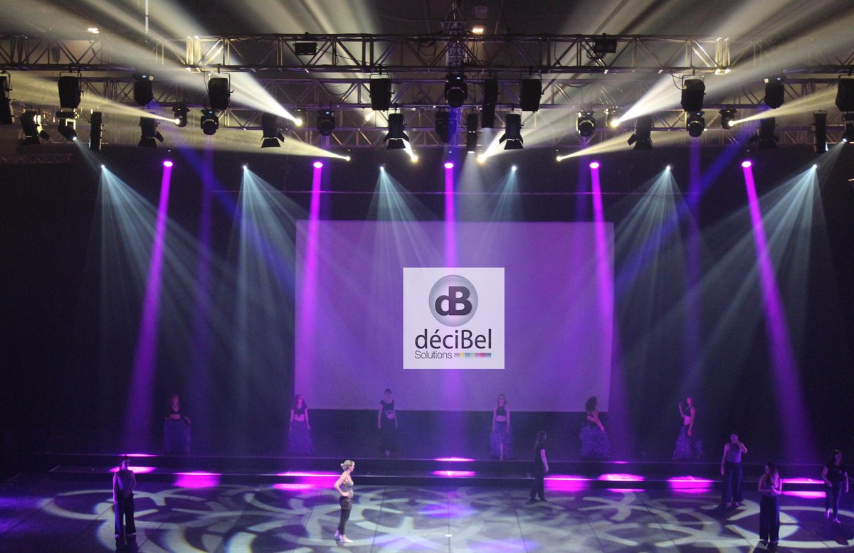 Decibel_lehavre's tweet photo. Retour en image sur une prestation du 9 juin dernier aux Carré des Docks - Le Havre Normandie & Docks Océane 💃🕺
#decibelsolutions #sonorisation #eclairage #video #evenementiel #docksoceane #lehavre #k10 https://t.co/14HX6s3jfz
