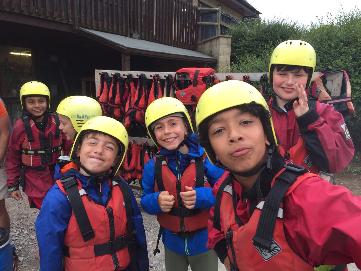MrElliott7's tweet photo. Canoeing with the team @LongMeadowSch https://t.co/flNSLcUC5x