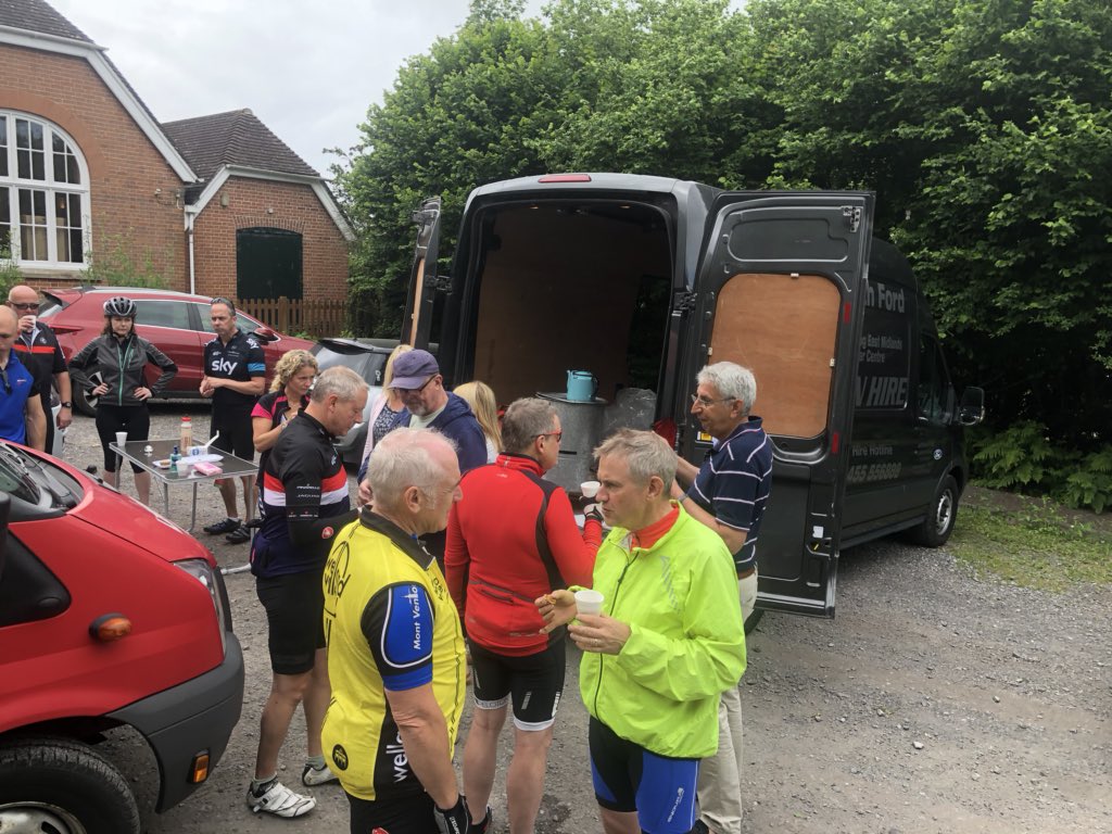 VeryRustyDub's tweet image. Day 2 stage 2 begins of the #IOW110 after a good fuelling 👍🚴‍♂️