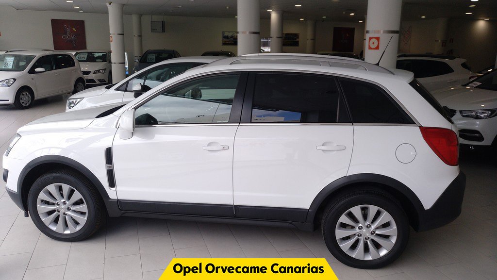 OpelCanarias's tweet photo. ¿Ha crecido tu familia más de lo esperado? 😏 Este impecable Antara es la solución a tus problemas de espacio 
▶ Asistente de parking trasero y delantero, asientos con calefacción, control de velocidad, Isofix y ¡mucho más! https://t.co/7WcIb3W9wL 
#OpelAntara #Canarias #Familia https://t.co/8qt8KjQezA