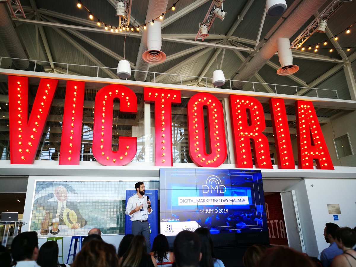 Novalo_LS's tweet photo. Hoy nos encontramos en el DMD18 👍 con grandes profesionales del marketing digital y parte del equipo novalero, ¡está siendo un evento muy completo! 

#DMD18 #fabricavictoria #MarketingDigital #Congress https://t.co/hUbvn53TdB