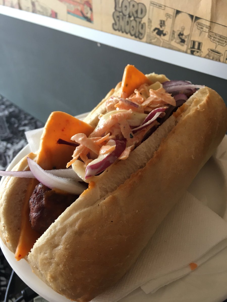 DicksBeanBar's tweet photo. #Dicksbeanbar #lunchtreat #VeggieThursday
Chilli with Rice and Beans or Chilli Dogs with Siracho Mayo #thirdwave #independent #coffeeshop #Warrington #drinks #specials https://t.co/4pbGyhcIj6