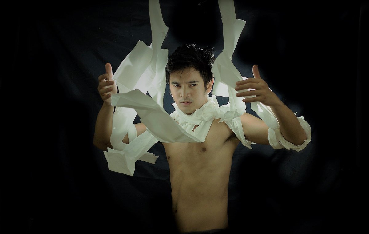 PussInButch's tweet photo. Tissues. Tissues. Tissues. HAHAHA! Dami! :))
Photo credit: Toto Rich
#ReignOnTop #tissue #photography #itsamee #model #CasaDeModa #style #fashion #arts #MOPh #indoor #landscape #ReignOnTopAsia #fabric #censored #asianmodel https://t.co/uT7d6cr59m