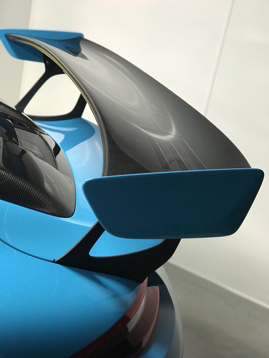 Porsche Retail Group tweet media