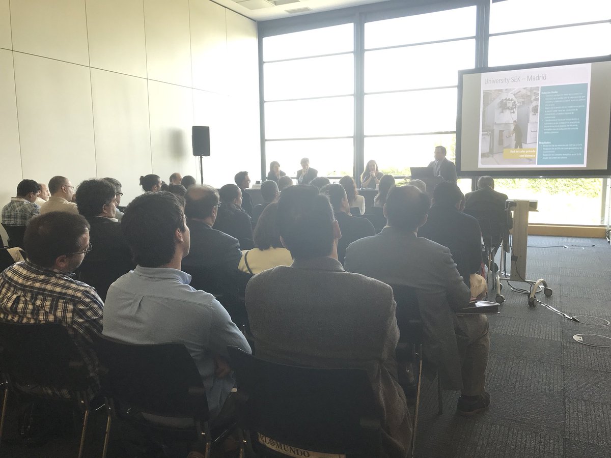 APPA_Renovables's tweet photo. Grandísima acogida en @FeriaGenera!!! La sala #N116 de #Genera2018 se ha llenado con los usos prácticos de la #biomasa. Ahora Isabel Tarín de #Urbaser nos va a hablar de la obtención de #biometano. https://t.co/3XyNjquBhz