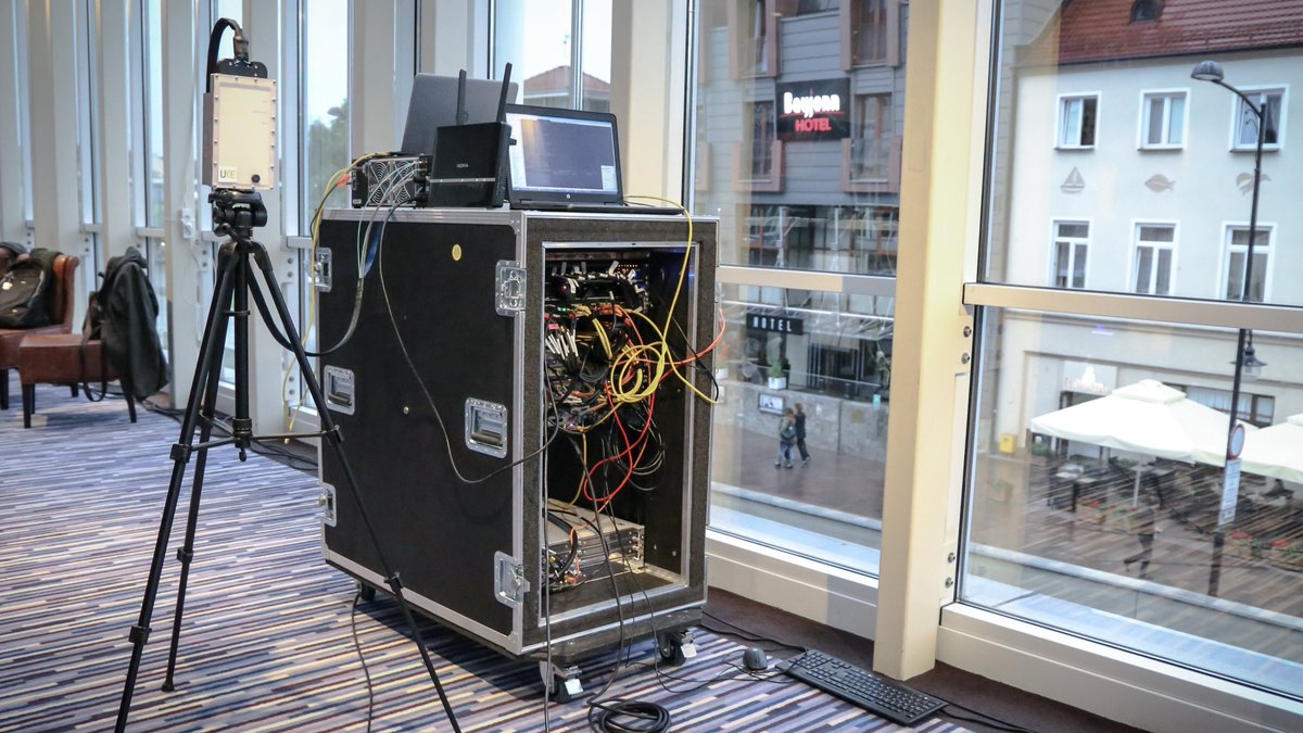 UKE_GOV_PL's tweet photo. Udany test #5G w Trójmieście! Pierwszy raz europejski regulator rynku inicjuje testy #5G. https://t.co/ghgV4H56ls