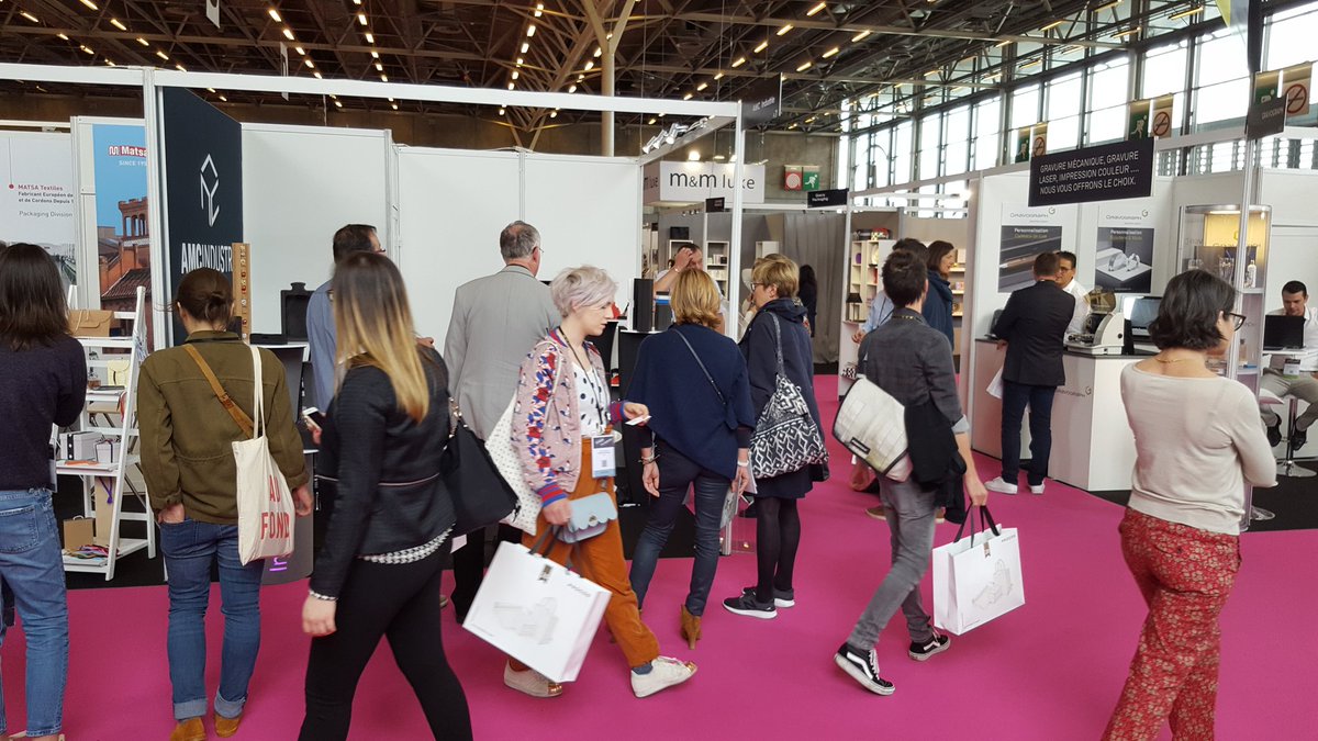 packandgift's tweet photo. Nos exposants vous attendent jusqu'à 17 heures! Personnalisation, packaging, accessoires promo et bien plus encore.. https://t.co/EMzcJDkRSi