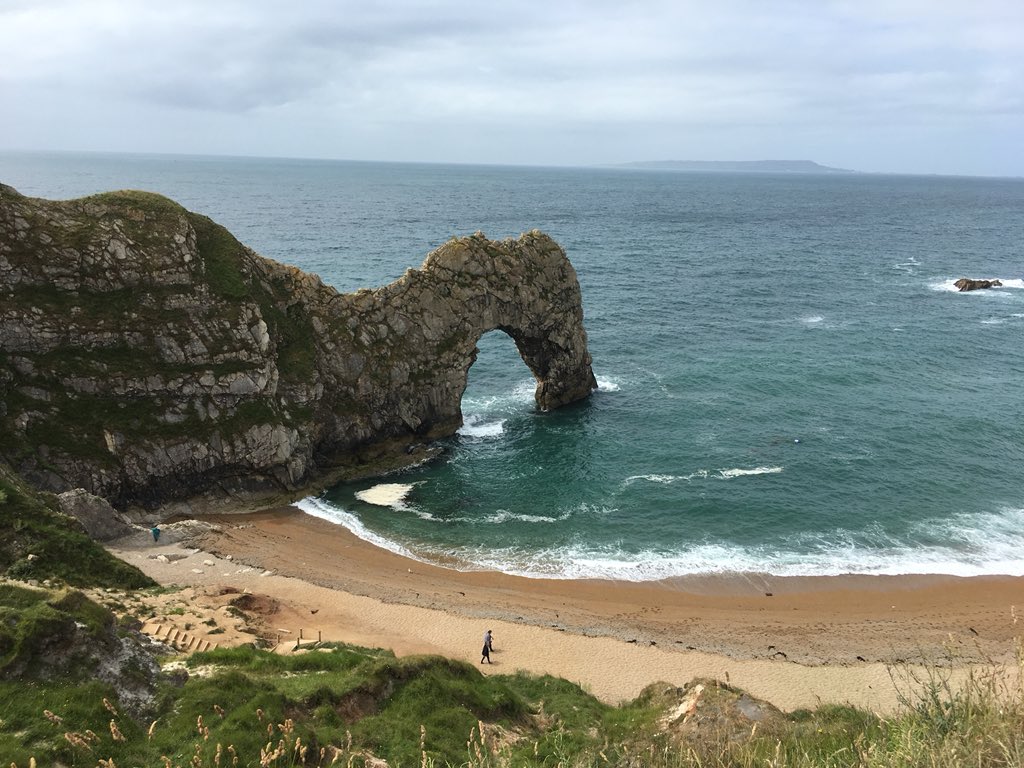 niodQ_gg's tweet photo. Absolutely stunning (and the sun has just come out) @sjcrmain @SJCR6thForm @mrdavidwatkins #TeamGeography #Fieldwork #GeographyTeacher https://t.co/U5Lq2xnAm4