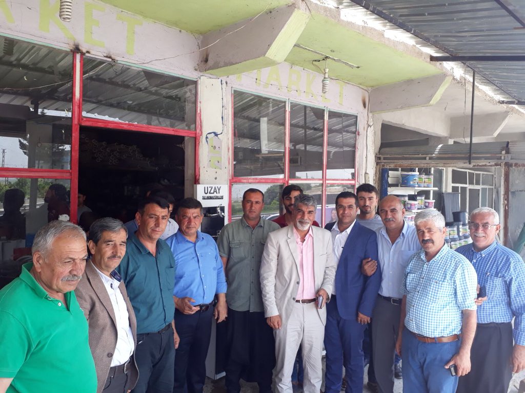 DbpHdp's tweet photo. Millet Vekili Adaylarımız Yusuf yetim Şerif Bendeş Nusretin Maçın Katılımlarıyla Naçıl xan u meceran ( çamlıder ) Ziyaretlerimizi T A M A M ladık #1OyDemirtaşa1OyHDPye #SenleDegişir #Yedi24HDP @HDPgenelmerkezi @hdpurfail https://t.co/w6ZHUxv0NQ