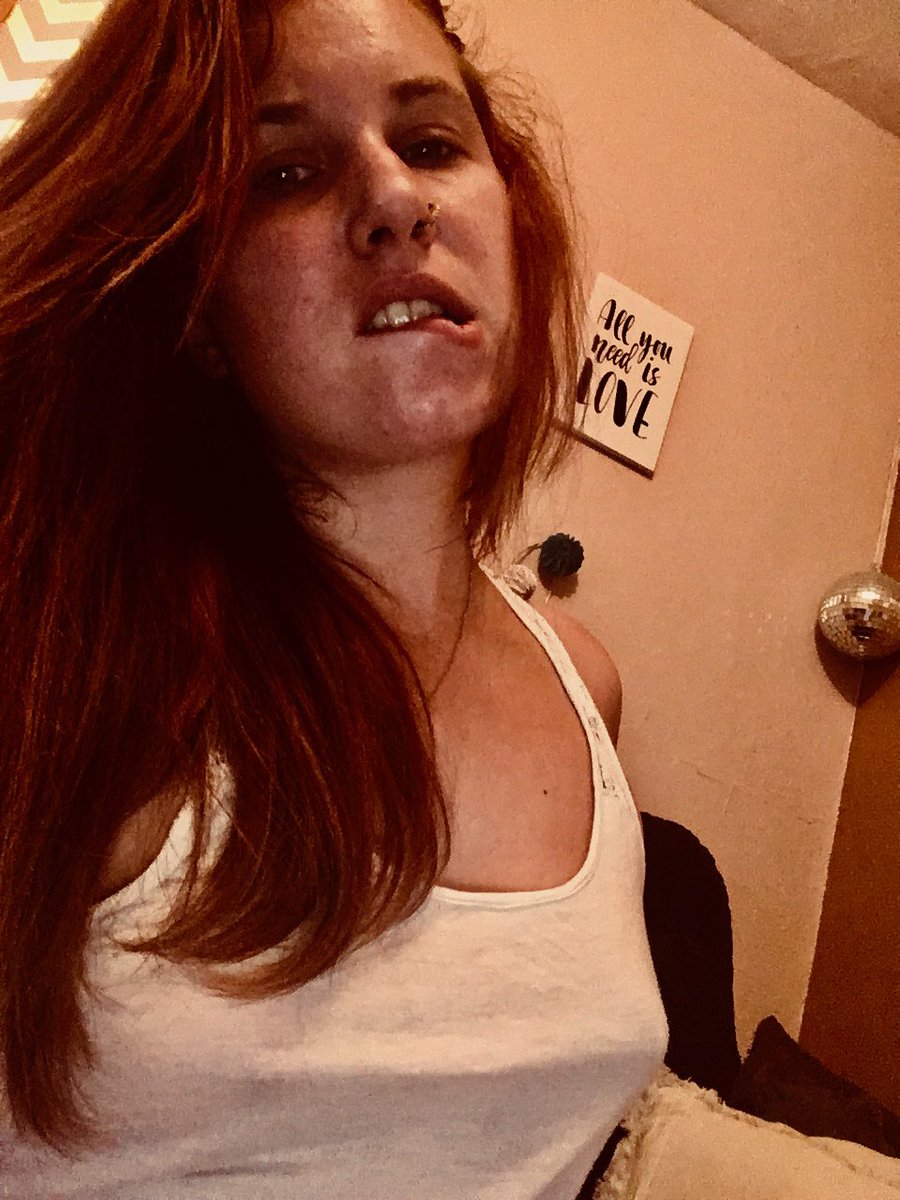 doudoush11's tweet photo. C’est #hot ce matin! #goodmorningguys ! Retrouvez moi sur #cam4camroom #Cam4  #cam4blog c’est chaud! #camgirl https://t.co/MEAgAbLIs0