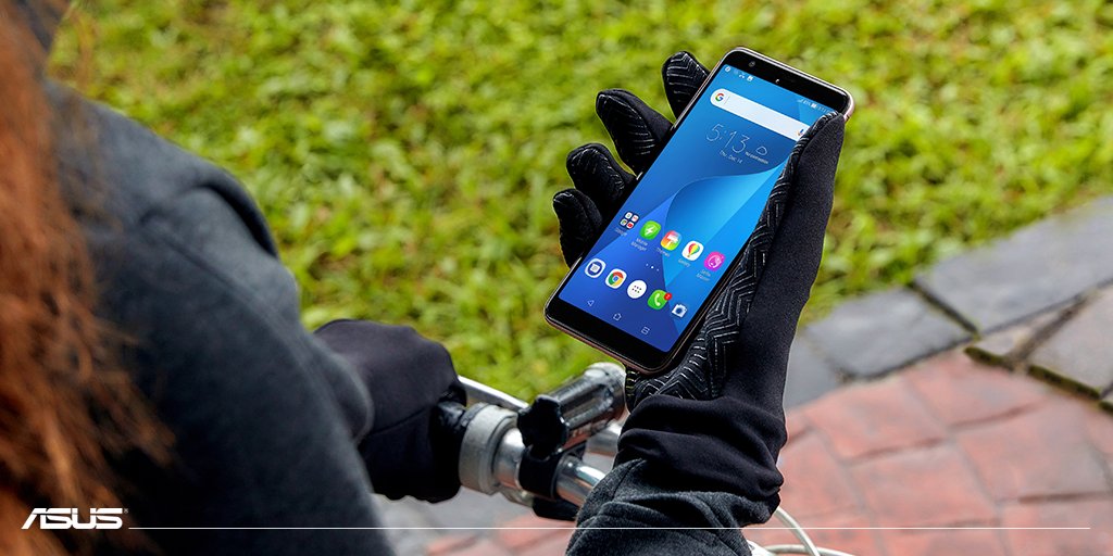 ASUS_PL's tweet photo. To jest Grażyna. Bądź jak Grażyna, która wie, że jej #ASUS #ZenFoneMaxPlus świetnie jej pomoże, podczas gdy ona dba o formę 😀 https://t.co/A8EZw2k515