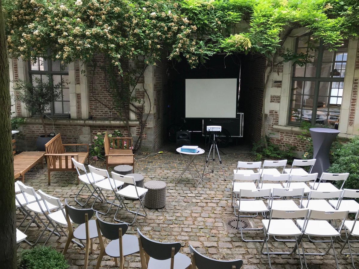 <a href="/SparklingLab/">Sparkling Partners</a> vous attend pour le <a href="/digitalfoodlab/">DigitalFoodLab</a>. RDV à 19h :)