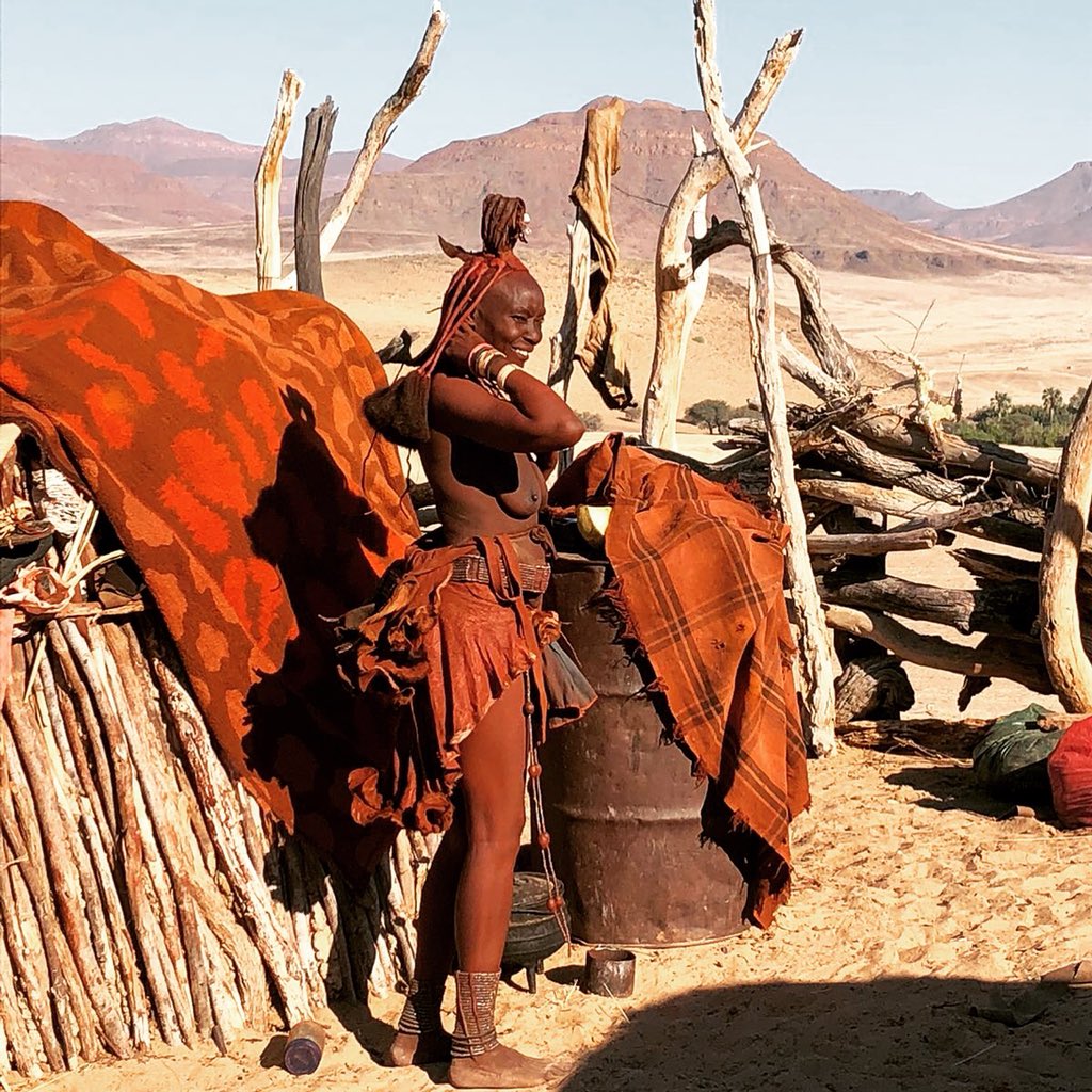 AfriqueSMesure's tweet photo. Himba in Purros - Namibia
#himba #namibia #desert #deserts #deserto #safari #safaris #himbas #rencontre #people #peoples #encouter #meet #meeting #travelphotography #travel #travelblogger #voyage #luxurylifestyle #landscape #landscapes #landscape_lovers #landscape_captures https://t.co/QUm4rpp2p4