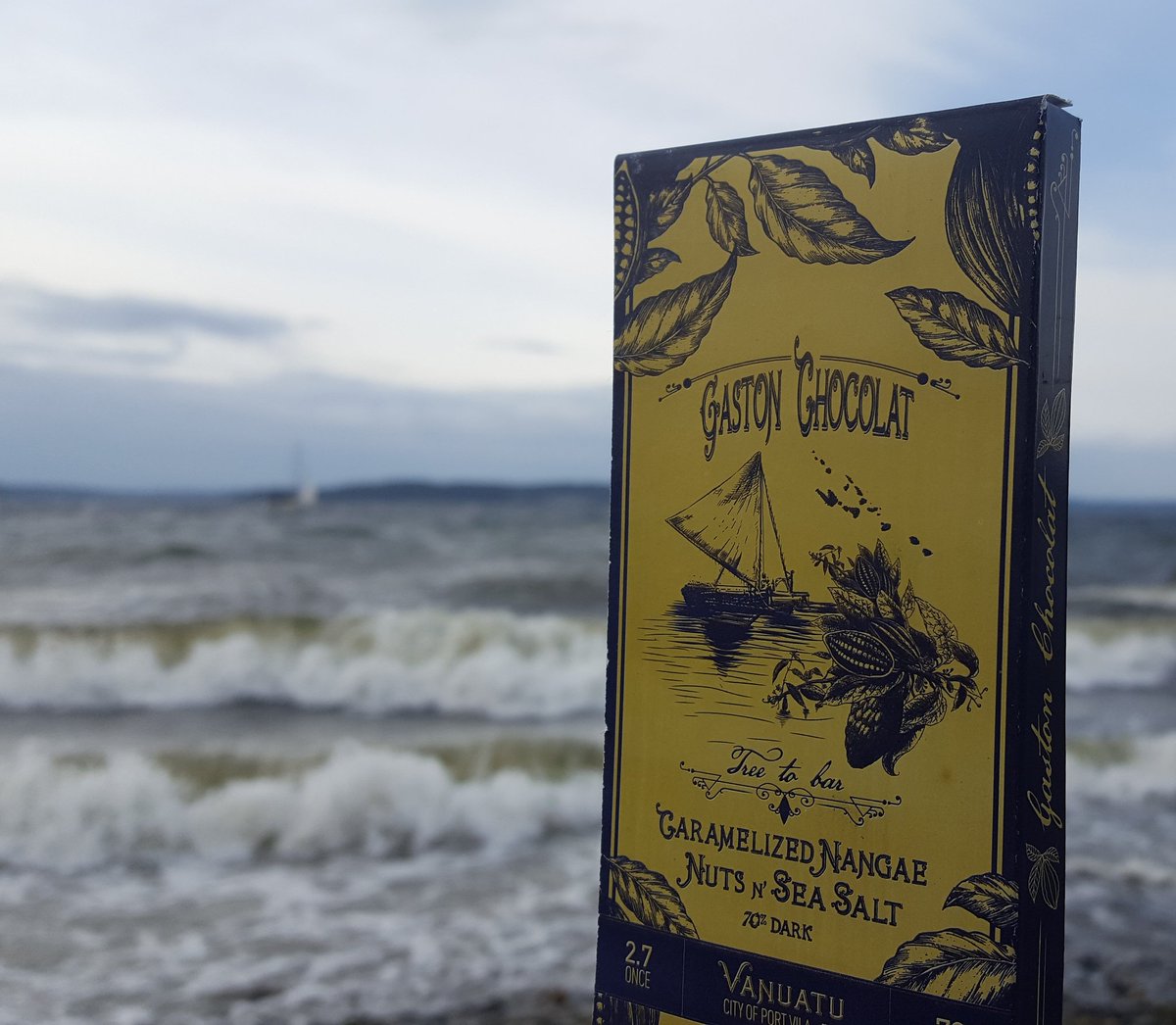 VictoriaCRandom's tweet photo. #gastonchocolat #caramelized #nangaenuts #seasalt 70% #darkchocolate #vanuatu #archipelago #portvila 
Nose #popcorn #baynuts #peanuts #nutbrittle #toast
Tastes caramel #nutty nut brittle #seasalt popcorn #cocoa #brownbutter #chocolatecookie
Thank you #spon https://t.co/bGPY8fWVQ1