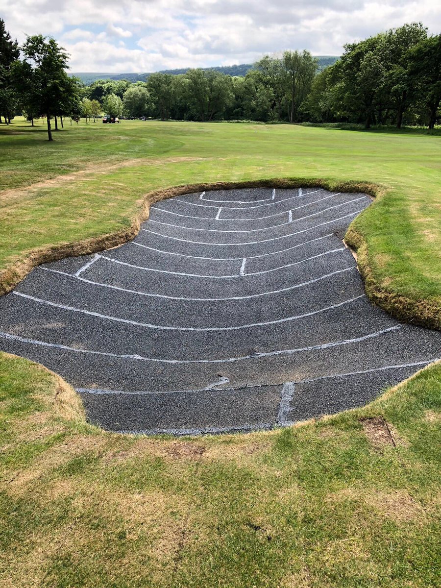 Polylast_Bunker's tweet image. New #polylastbunker liner getting installed @IlkleyGolfClub this week. Keep up the good work 👍 #aitkens