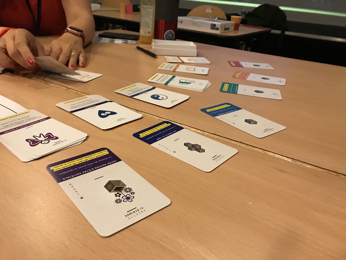 CaravelDesign's tweet photo. The art of #storytelling 🗣 #UXDAYS18 Definitely some food for thought and ideas for Caravel improvements 😉 @flupa @anuhi https://t.co/MfWH3YLhAg