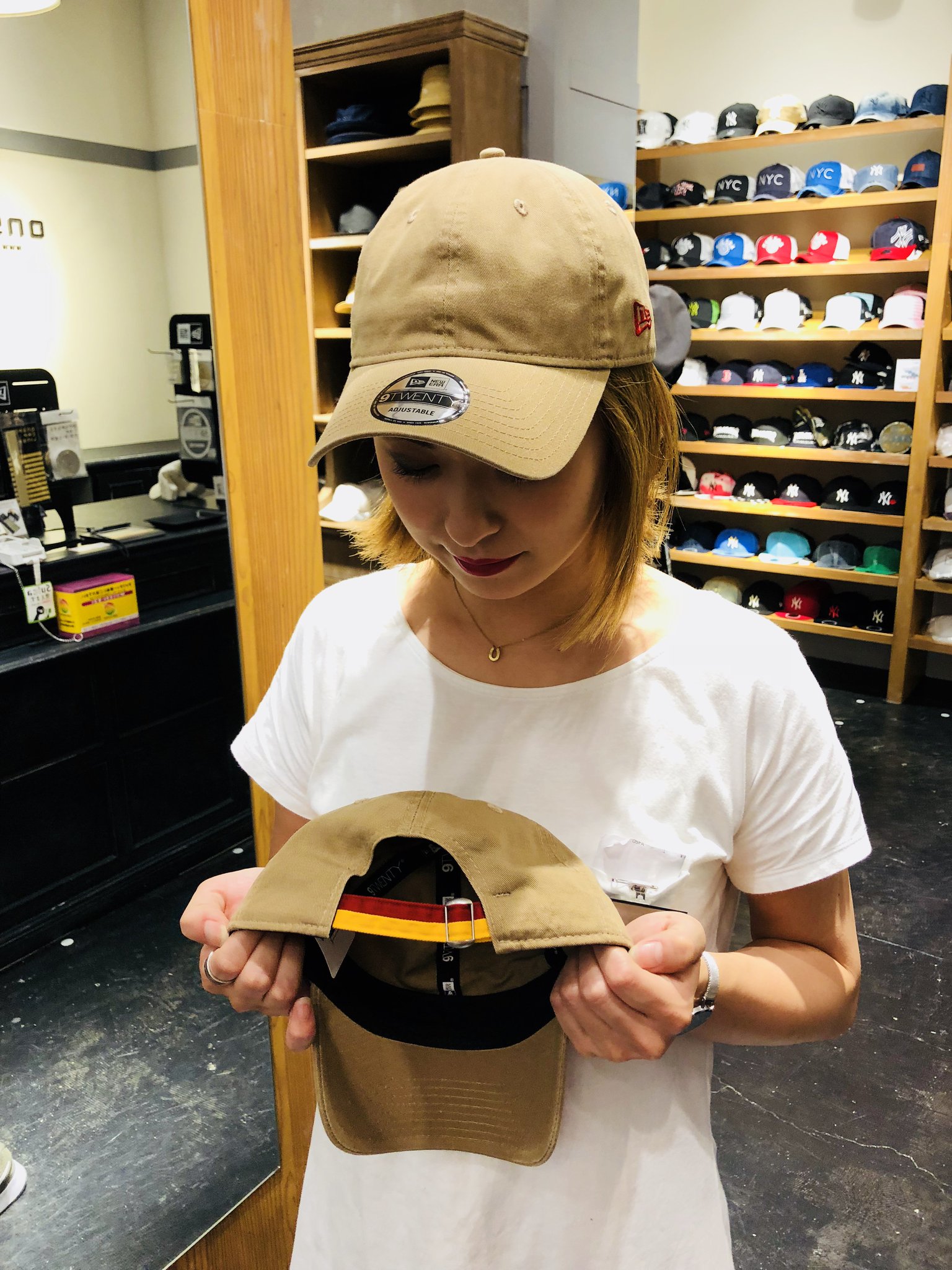 onspotz Pa Twitter レイクタウン店 本日紹介するのは New Era の 9twenty です サイズ調整部分のストラップにデザインの入った カジュアルなローキャップで 無地なのでどのコーディネートにも合わせやすい逸品です ぜひレイク onspotz Pa Twitter レイクタウン店 本日紹介するのは New Era の 9twenty です サイズ調整部分のストラップにデザインの入った カジュアルなローキャップで 無地なのでどのコーディネートにも合わせやすい逸品です ぜひレイク