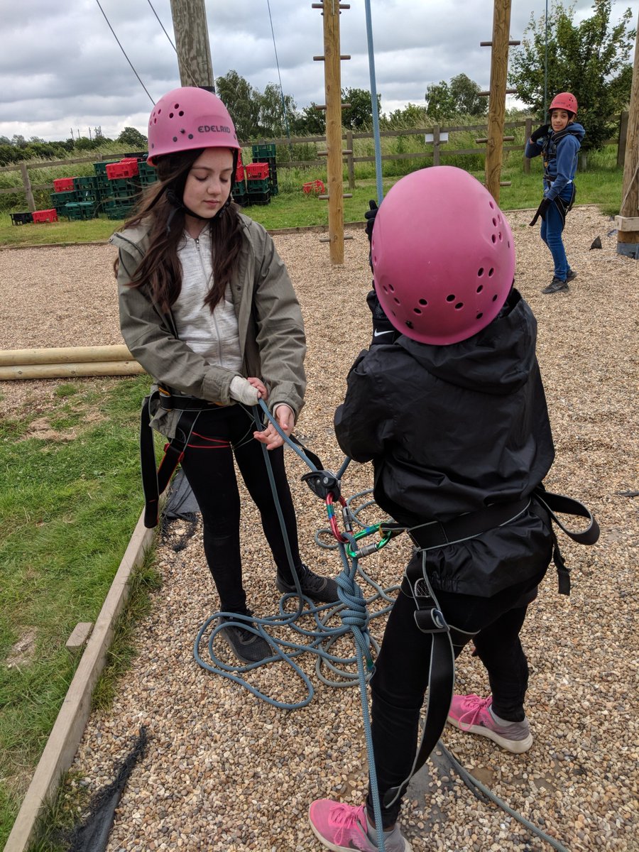 stelizabethrc's tweet photo. ❗️STUBBERS TAKEOVER ❗️ Students are loving the climbing activities today. #agile #fleetfooted #nofear #dontmentionspiders #Stubbers2k18 https://t.co/6fNZeNViIP