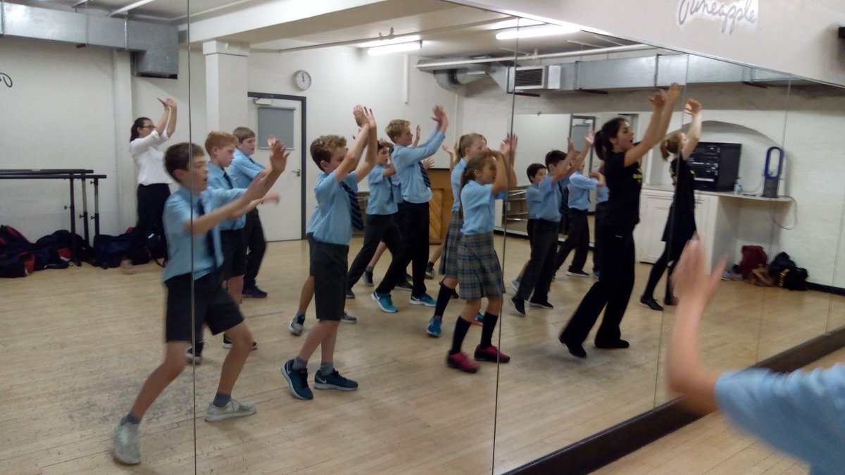 GayhurstEnrich's tweet photo. Market sellers in Agrabah learning the opening number for Aladdin #aladdin #enrichment #drama #choreographyworkshop #pineappledancestudio https://t.co/hI83NNWh7c