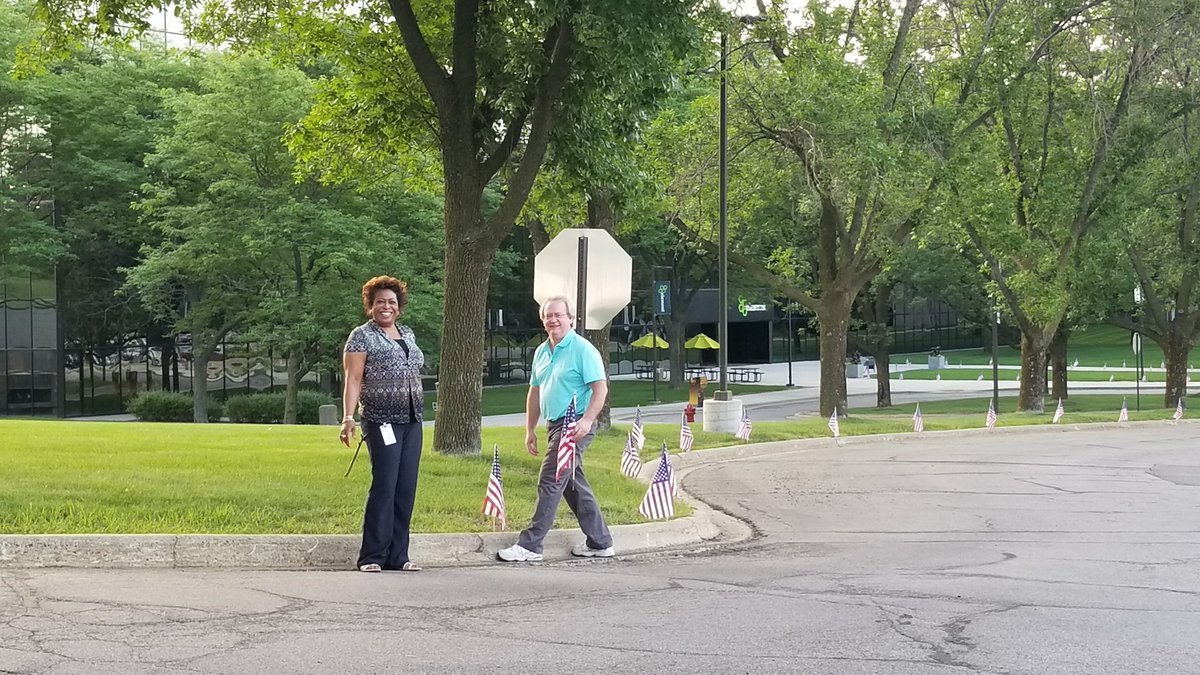 SarahVetNet's tweet photo. Veterans network setting up for flag day 2018  @ElementFleet Eden Prairie campus...

Celebrate the flag and those who fought for it! https://t.co/scgJUhTHKq