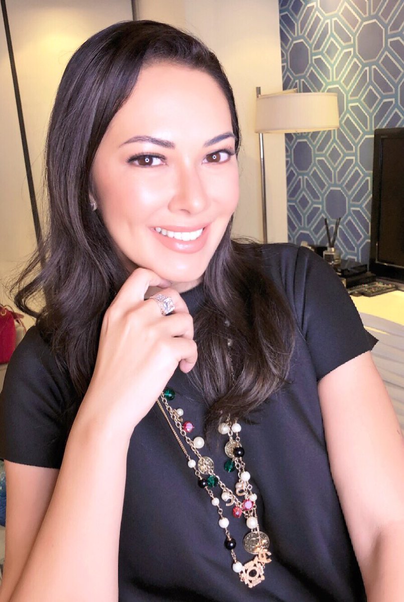 iloveruffag's tweet photo. Happy Long Weekend! 💕🕺🏽
Glam by @apple_faraon #UsingMacCosmetics ✨💋 https://t.co/ueF2dwwzH9
