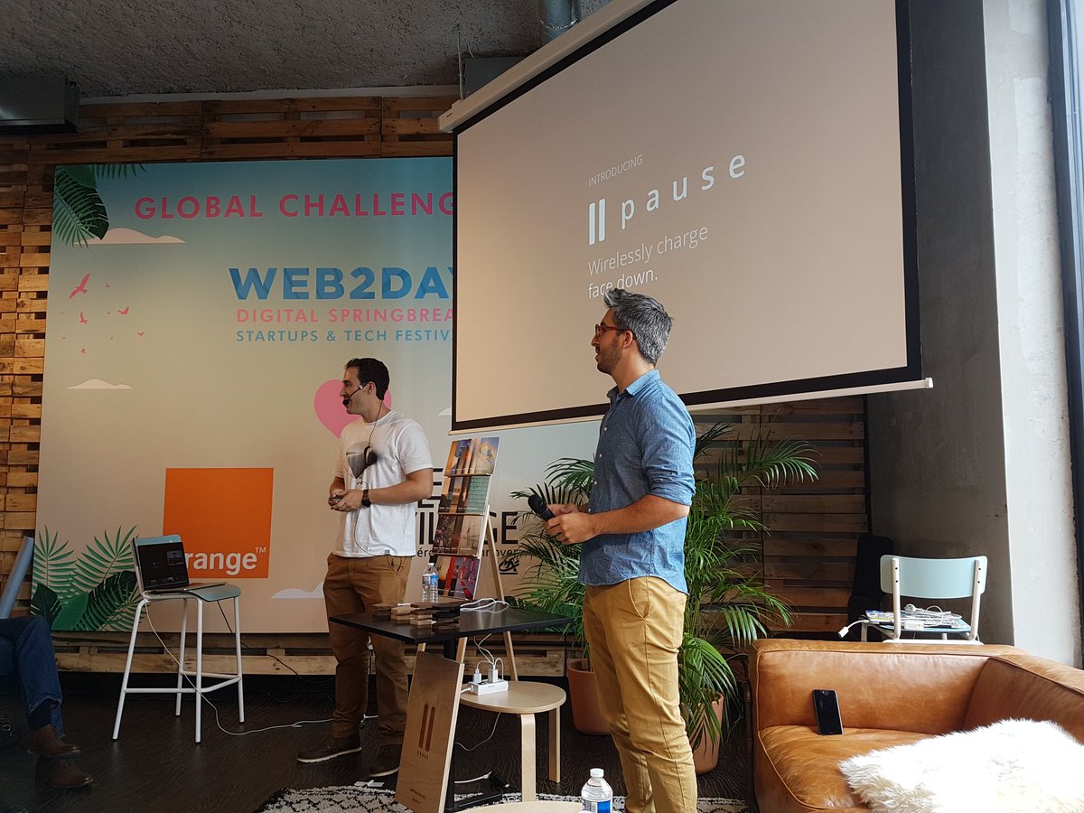WeNetwork_'s tweet photo. #Web2Day | @getpauseco présente le premier chargeur sans fil face cachée pour nous permettre de déconnecter ! 👌#digitaldetox 👉https://t.co/M0Vq0uG7lm https://t.co/f3BsTqdIyZ