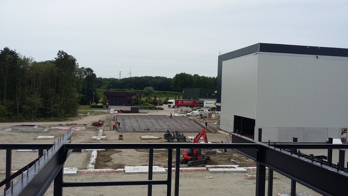wouter_pasman83's tweet photo. De gang zit er goed in bij de nieuwbouw MSP Nieuwdorp! @FraanjeBouw @ReijrinkBV @ITNNieuwdorp @CladdingBV https://t.co/FNcuMoF0Yc