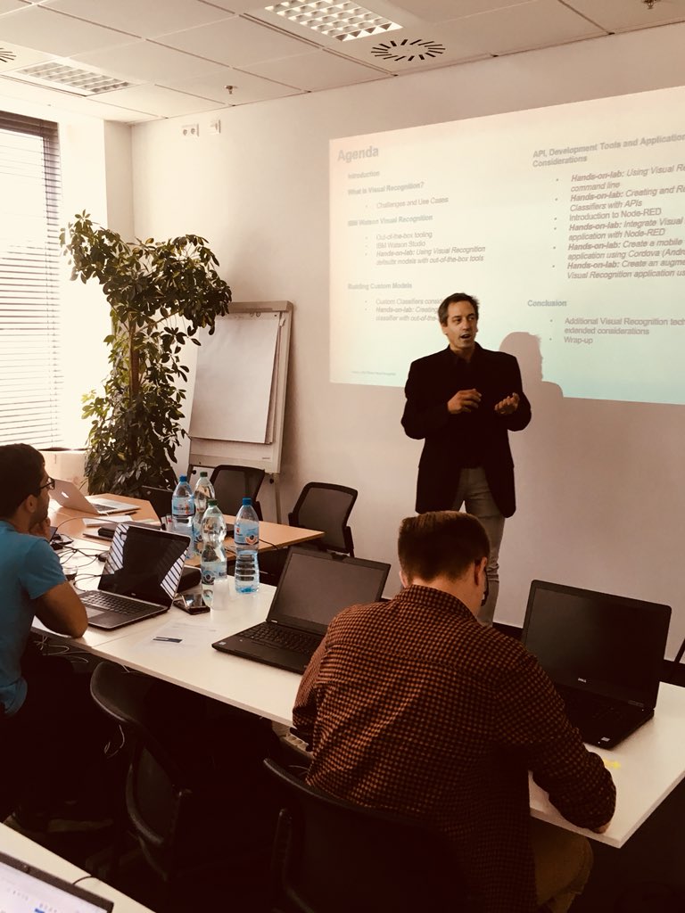 First European @IBMWatson #VisualRecognition workshop today and tomorrow in #Warsaw. Room is packed! <a href="/fdescolpro/">Franck Descollonges</a>
