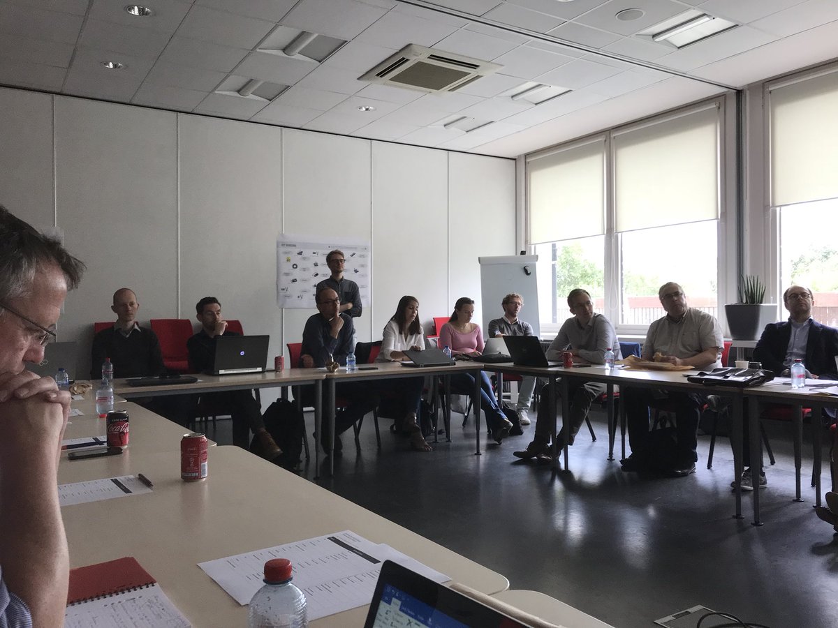 VdBPatrick's tweet photo. Second workshop Circular Bytes @Sirris_be: how #digital technology can enable repair, maintenance, remanufacturing in a #circulareconomy. Sensors, connected products, augmented reality, artificial intelligence ... no buzz words #circularnow @Agorianl @CirculFlanders https://t.co/zgTIZd4E8r