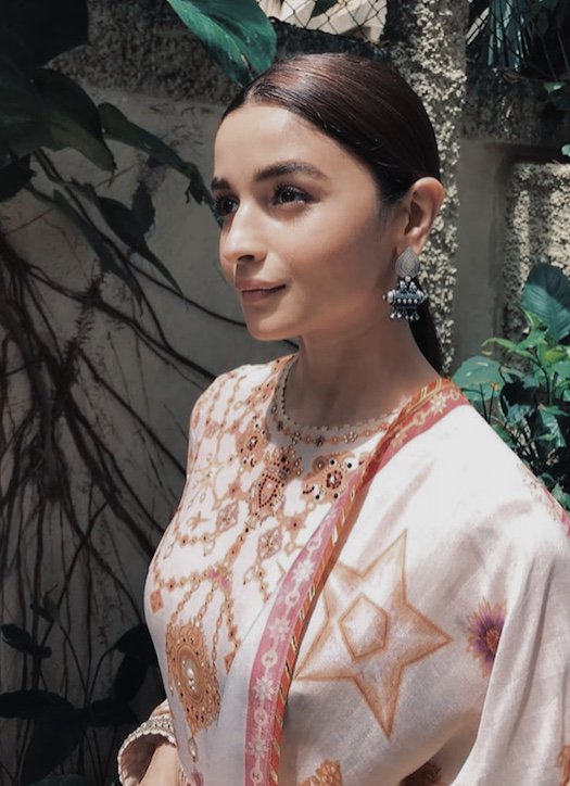 BestOfAlia's tweet photo. beauty in all she is. ✨ 
@aliaa08 https://t.co/0hpgavYiGW