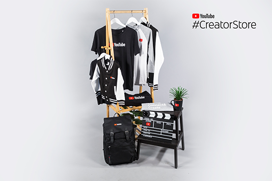 YouTubeSpaceLon's tweet photo. If you're visiting London this summer, be sure to come by the #CreatorStore! https://t.co/zsjU4iDjdj https://t.co/wakdnEBmu5