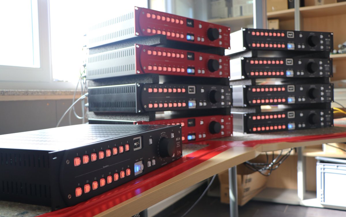 spltweets's tweet photo. At the Sound Performance Lab...🔬
All SPL Mastering and Pro-Fi devices are going through a very special 48 hours burn-in and listening test procedure. There we make sure that only absolutely perfect devices leave the company!
#splMasteringWorldwide 🌍 #splProFi 🎶 #MadeInGermany https://t.co/nqgihEvoXF