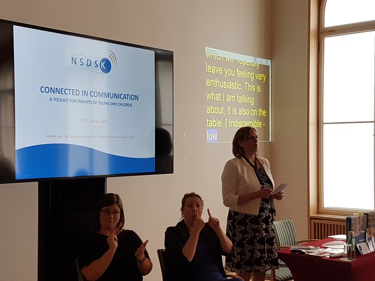 nsdsk_actueel's tweet photo. Maaike presenteert aan een volle zaal op #FCEI2018 over 'Connected in Communication' (Natuurlijk Communiceren), een module voor ouders van jonge d/sh kinderen. https://t.co/PzyTv0NBsa