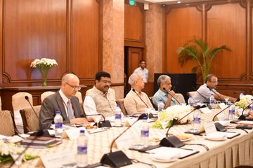 View image on Twitter