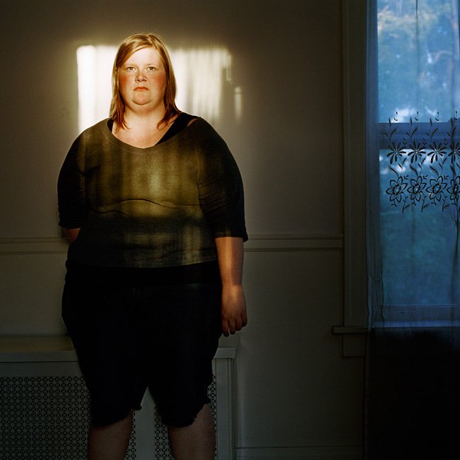 This powerful article - written by Hannah Frieser - describes how Davies visually depicts the universal struggles with body image that especially women can easily relate to.
cameraland.co.za/self-portraits…